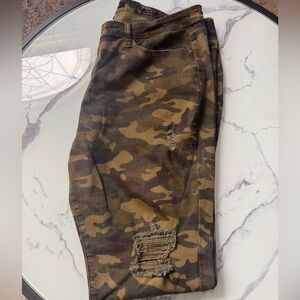 Judy Blue Olive Camouflage Skinny Pants